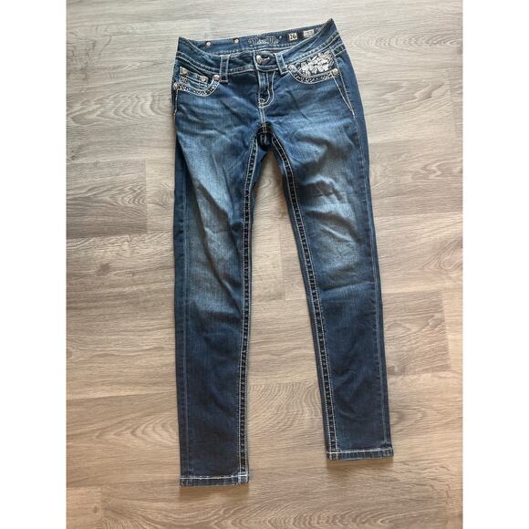 Miss Me size 26 Signature Cudded Skinny jeans - Picture 2 of 5